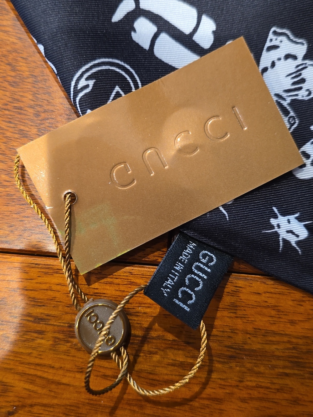 GG Logo Bag Or Hair Scarf - Picture 4 of 5